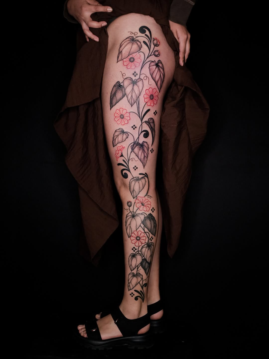 Tattoo by @calathea.ttt — fine_line, black_and_grey
