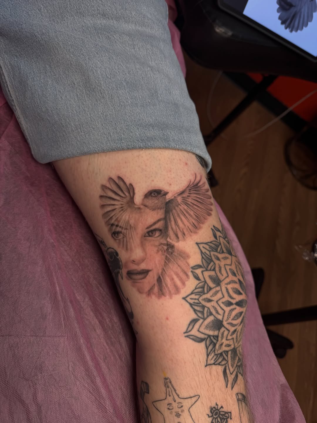 Tattoo by @annaainkk — realism, black_and_grey