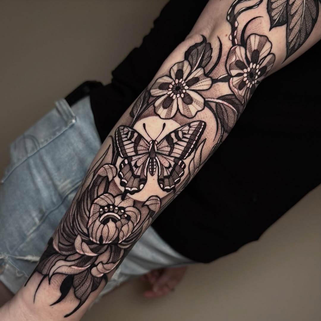 Tattoo by @aislynleigh — black_and_grey, dotwork