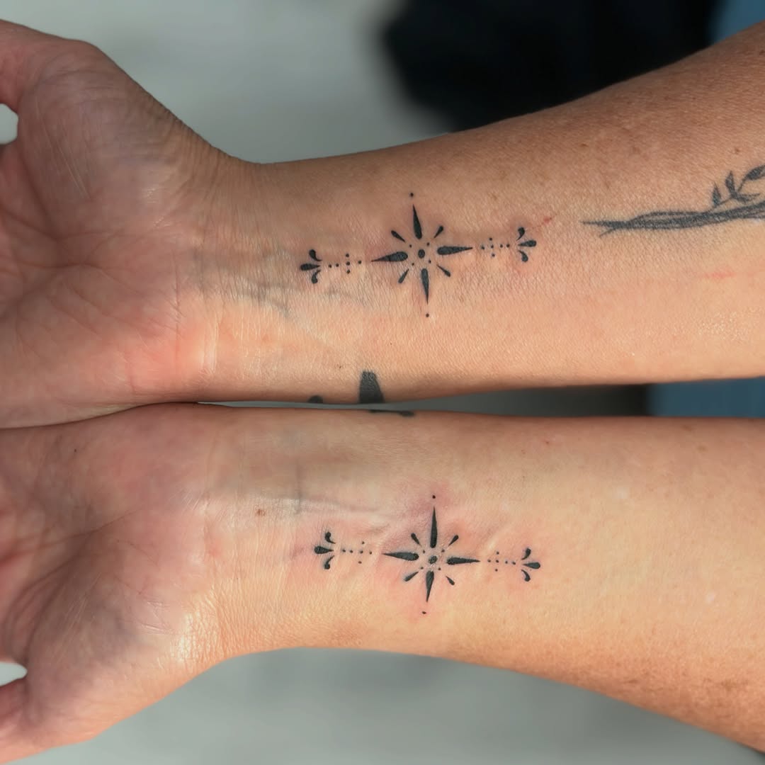 Tattoo by @chaotic__fern β fine_line, minimalist