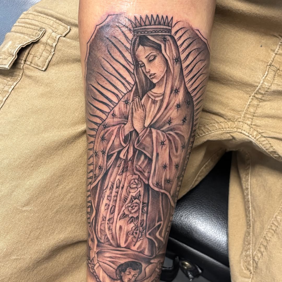 Tattoo by @tattoosbyalexander — black_and_grey, realism