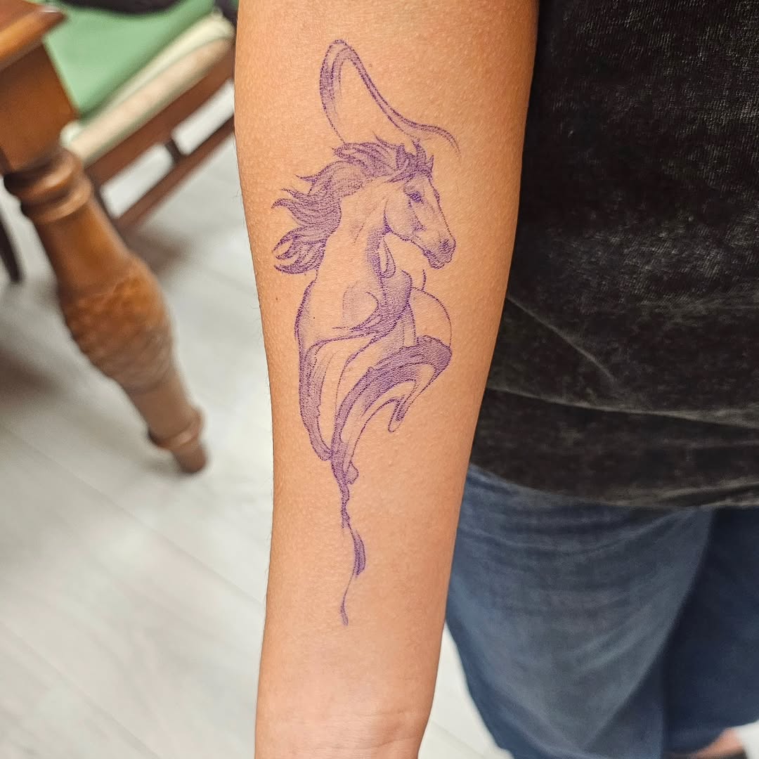 Tattoo by @linktattoo_lily โ fine_line