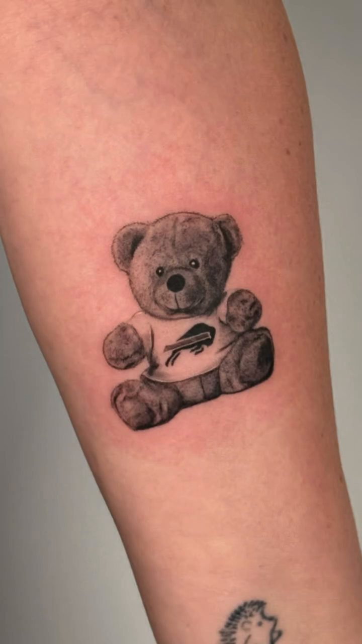 Tattoo by @lettiegraceink — realism, fine_line