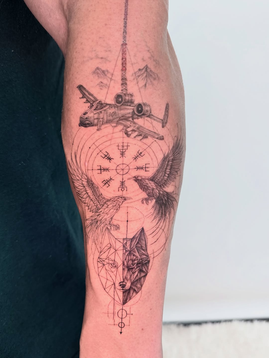 Tattoo by @yuri.tattooist — geometric, realism