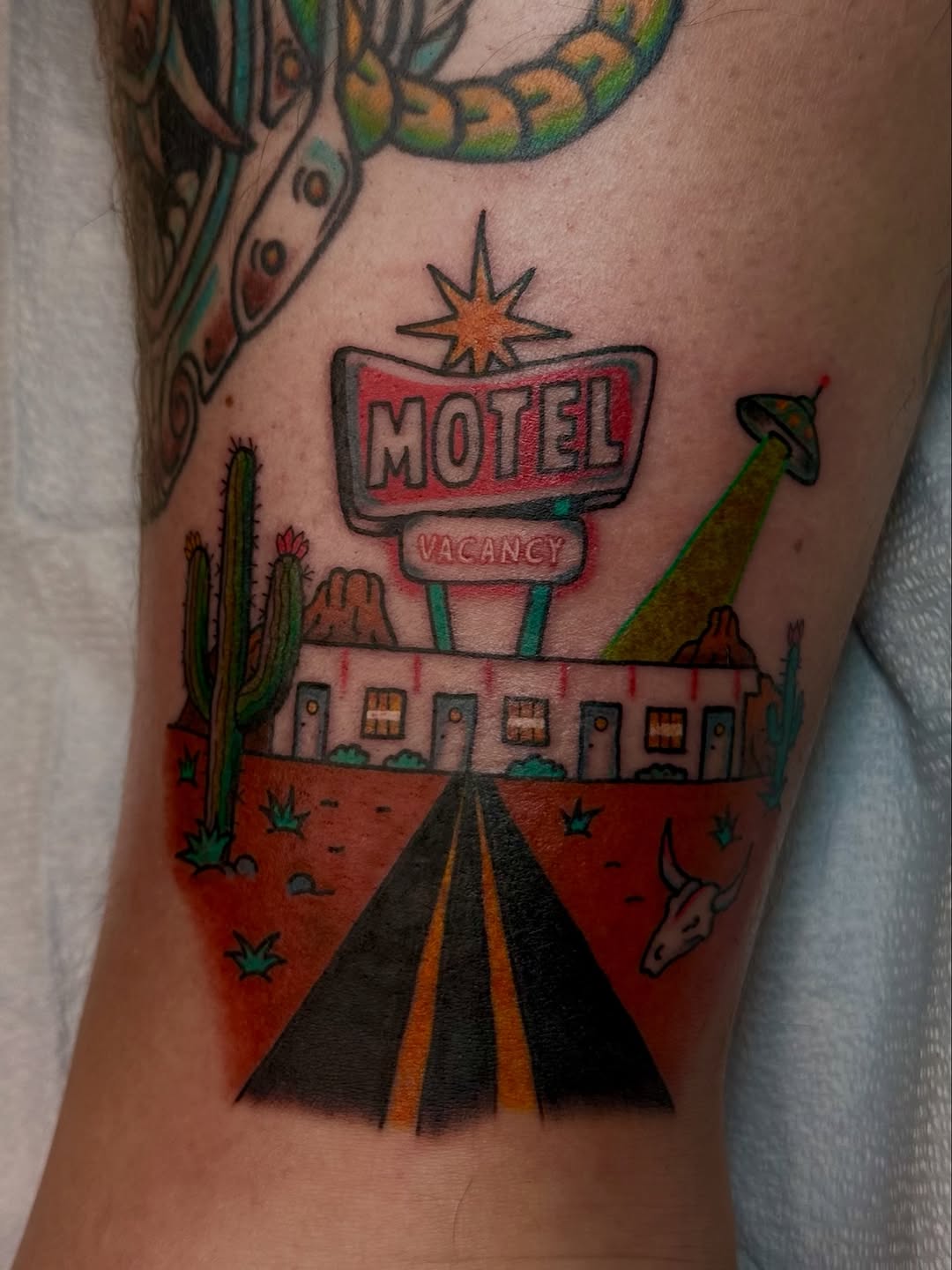 Tattoo by @hayleyhendricktattoo — new_school