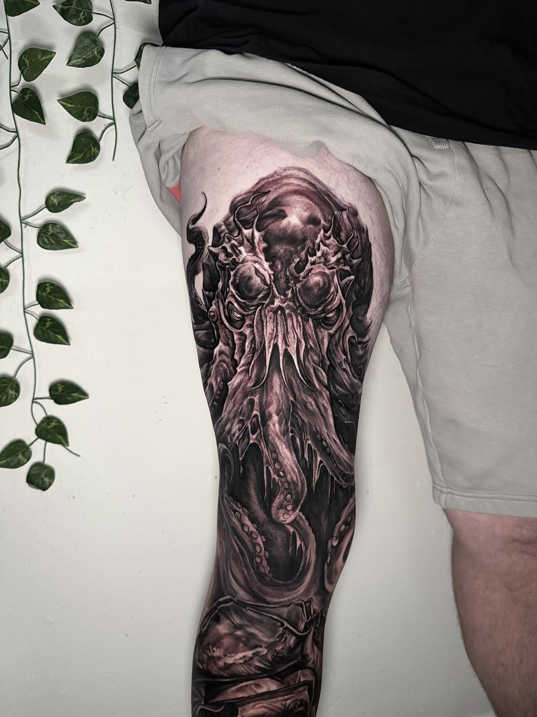 Tattoo by @elidiaveliztattoos — realism, dark_realism