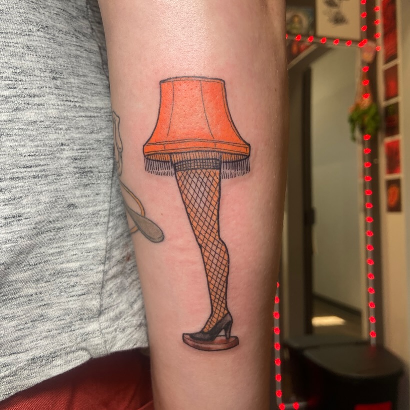 Tattoo by @ilenadoodles β new_school