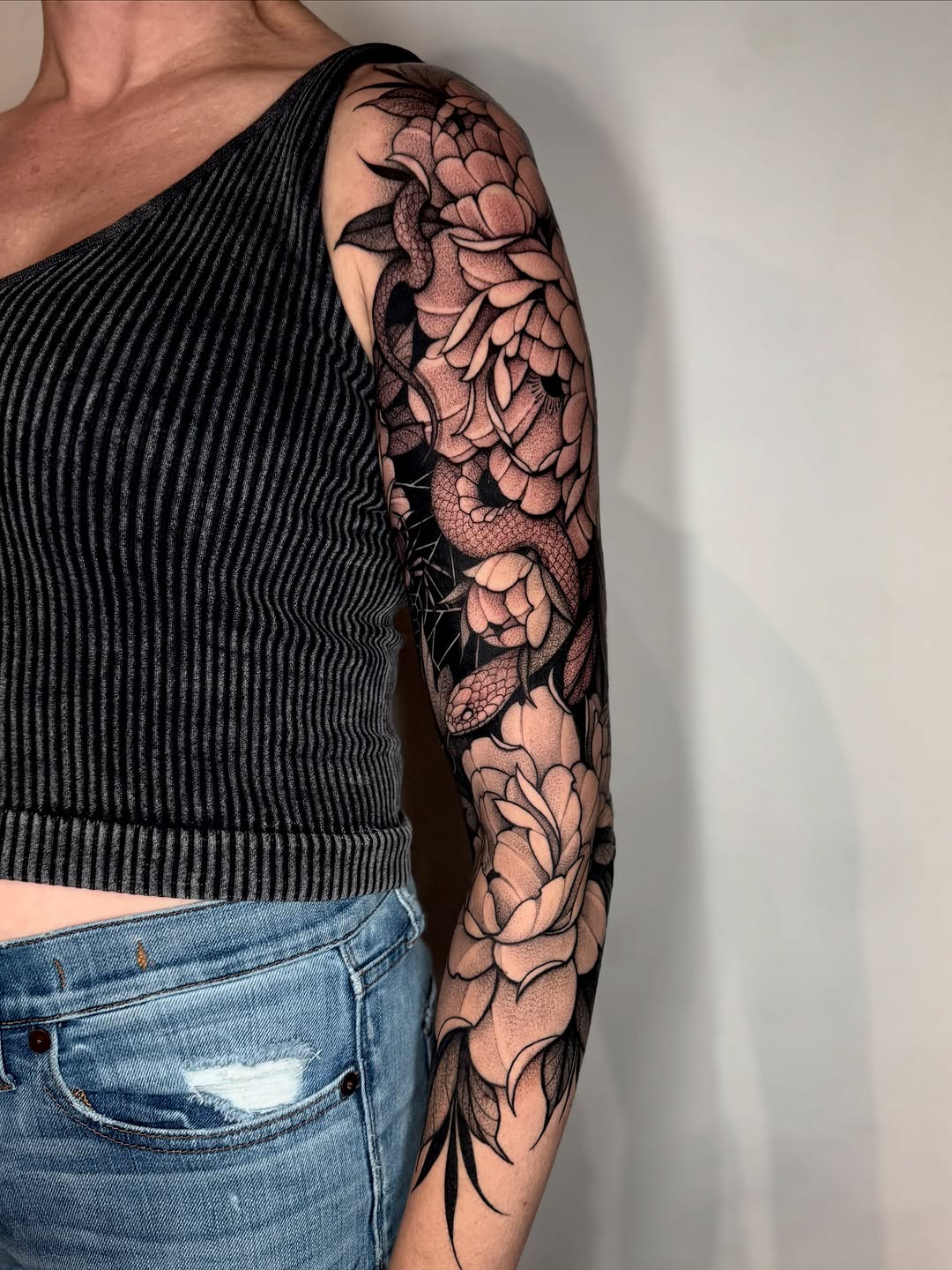 Tattoo by @laurenlilliantattoo — black_and_grey, dotwork