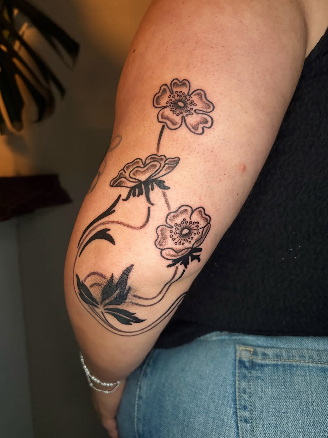 Tattoo by @abigailtattoos β fine_line, black_and_grey