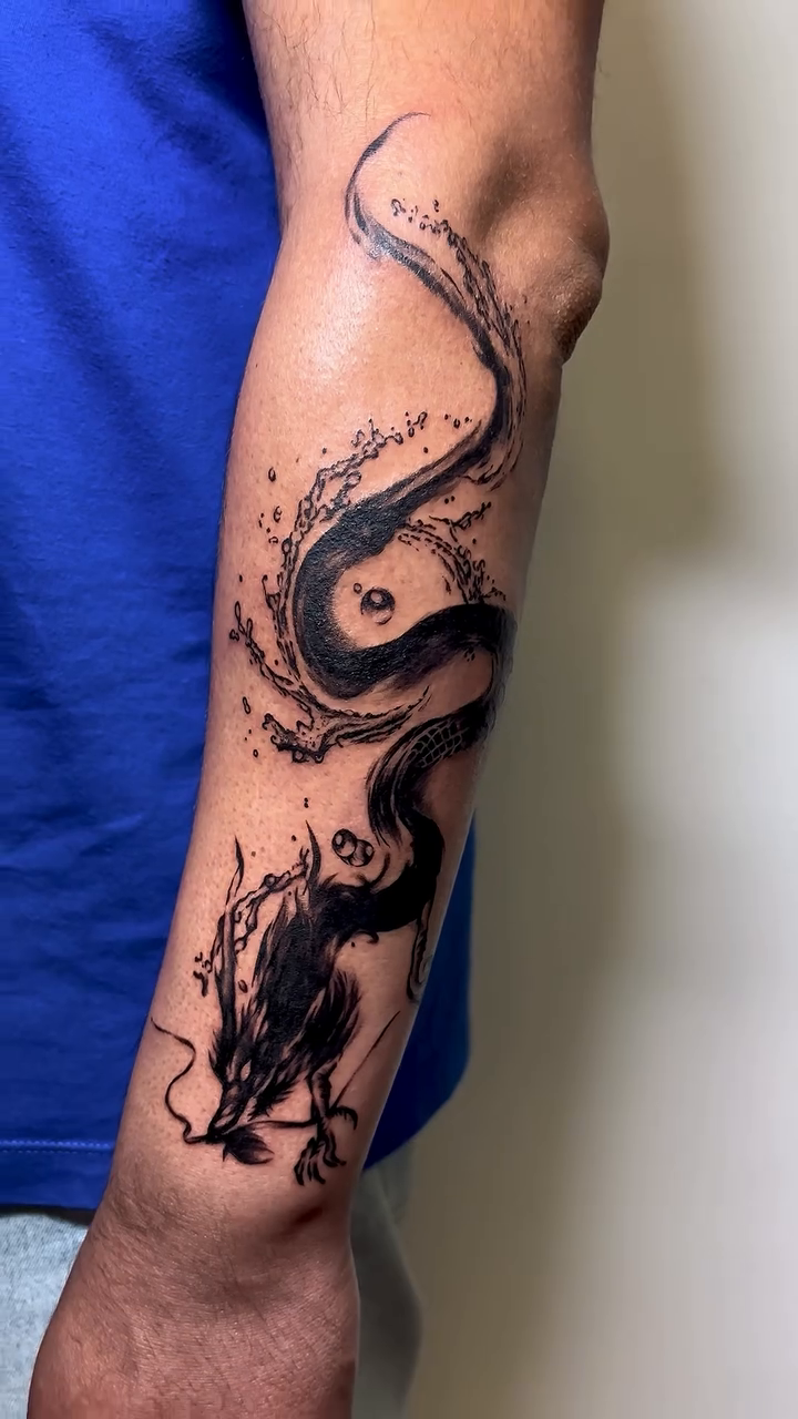 Tattoo by @seoulful_inc — blackwork, japanese_irezumi