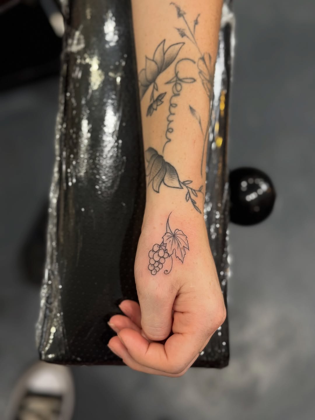 Tattoo by @caitlinjanicek โ fine_line, minimalist