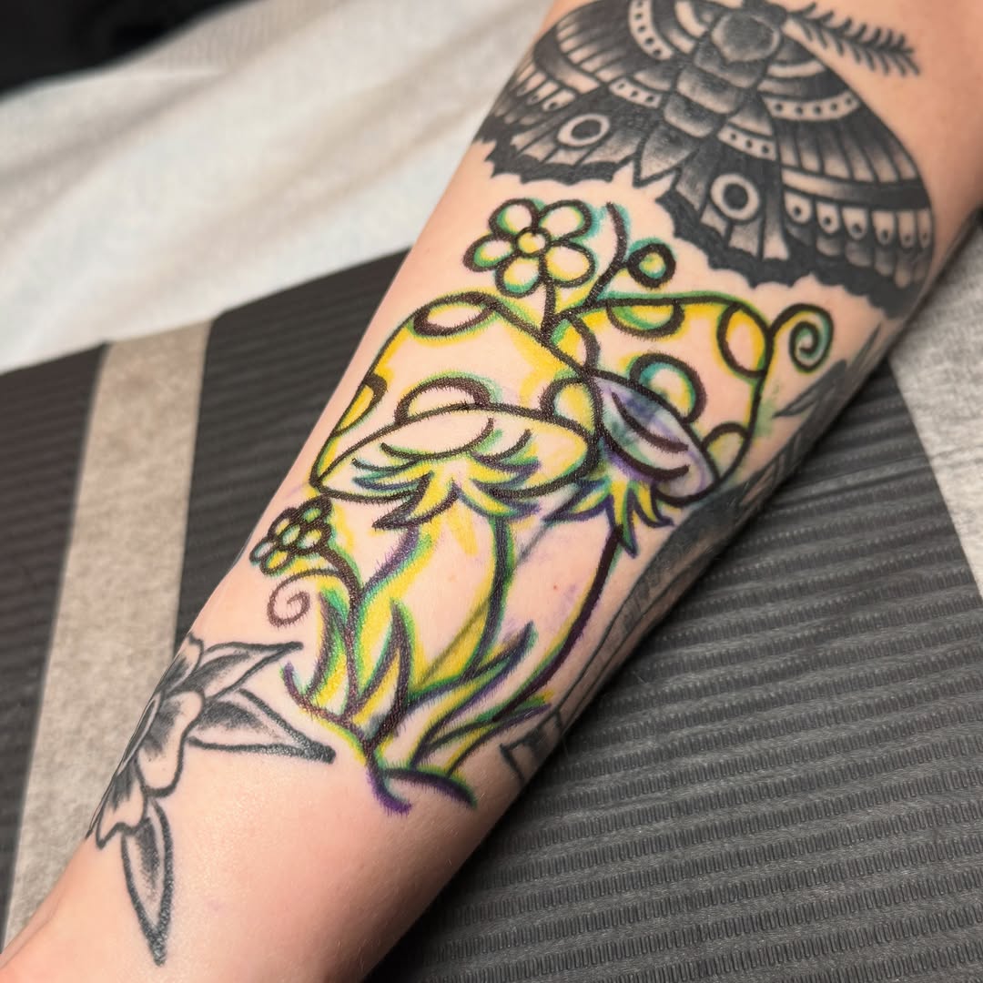 Tattoo by @lindsayloutat2 — new_school