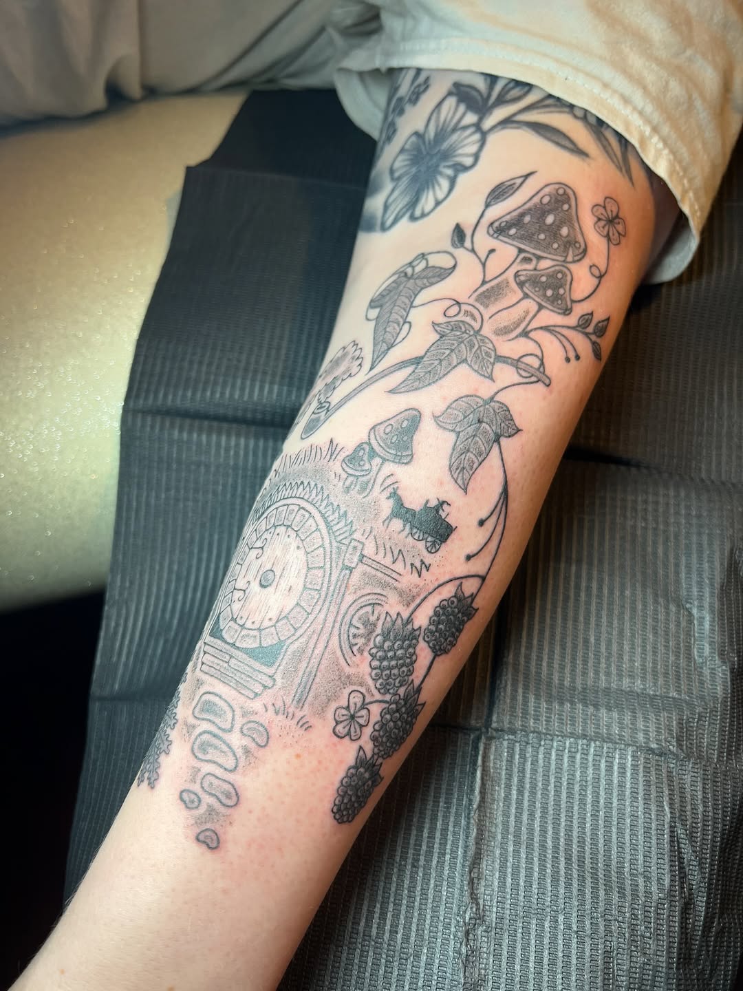Tattoo by @straydoggiestyle โ illustrative, black_and_grey