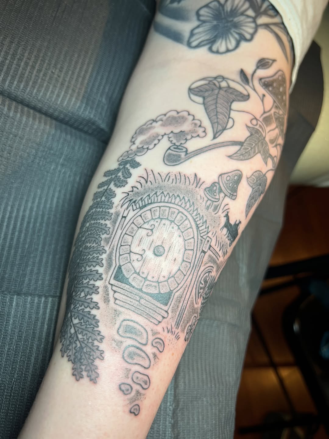 Tattoo by @straydoggiestyle โ illustrative, black_and_grey