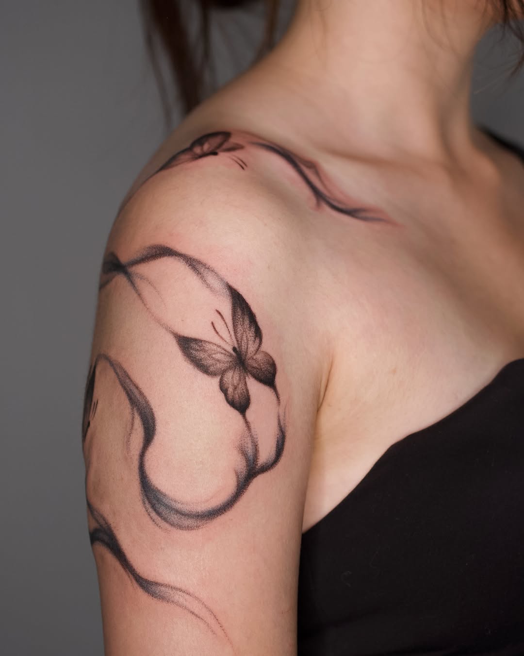 Tattoo by @toki.tattoos โ fine_line, dotwork