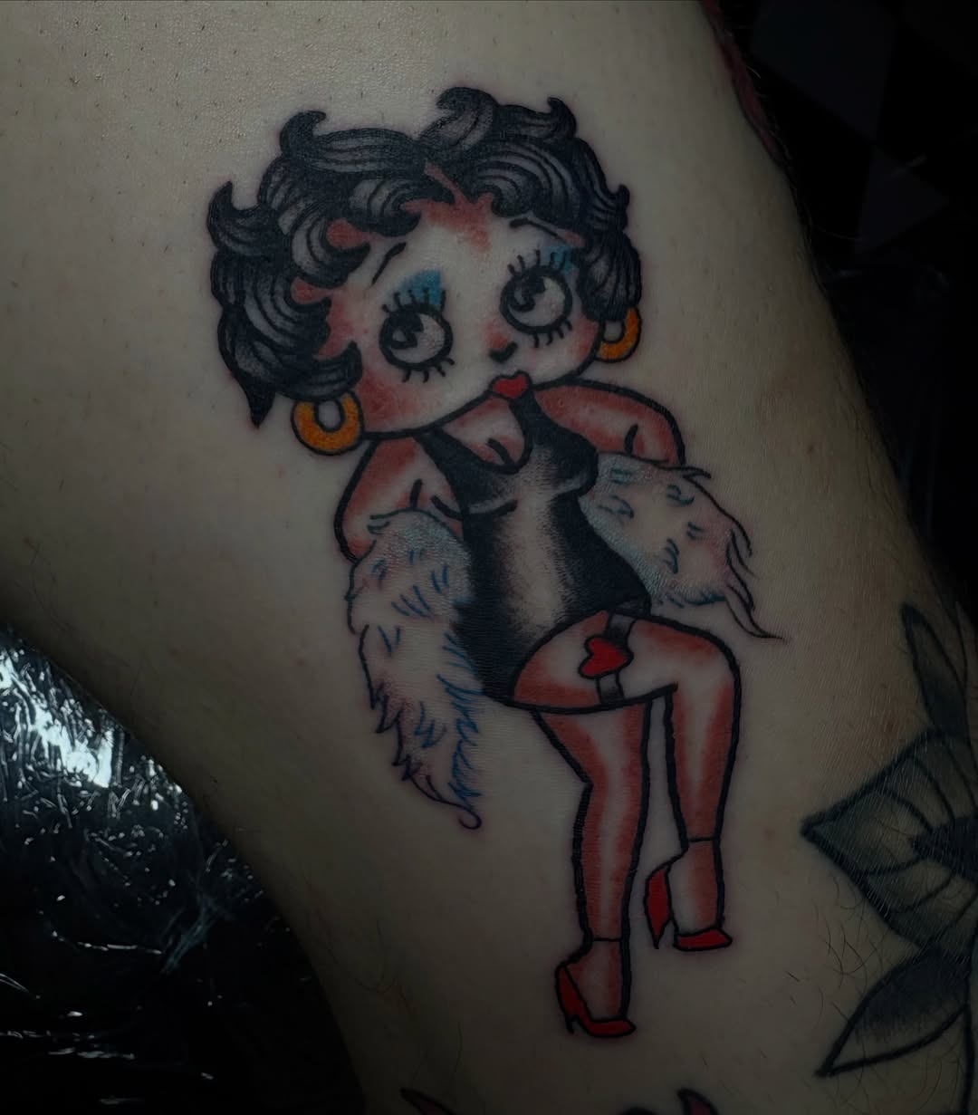 Tattoo by @linzchadwicktattoos — american_traditional, neo_traditional