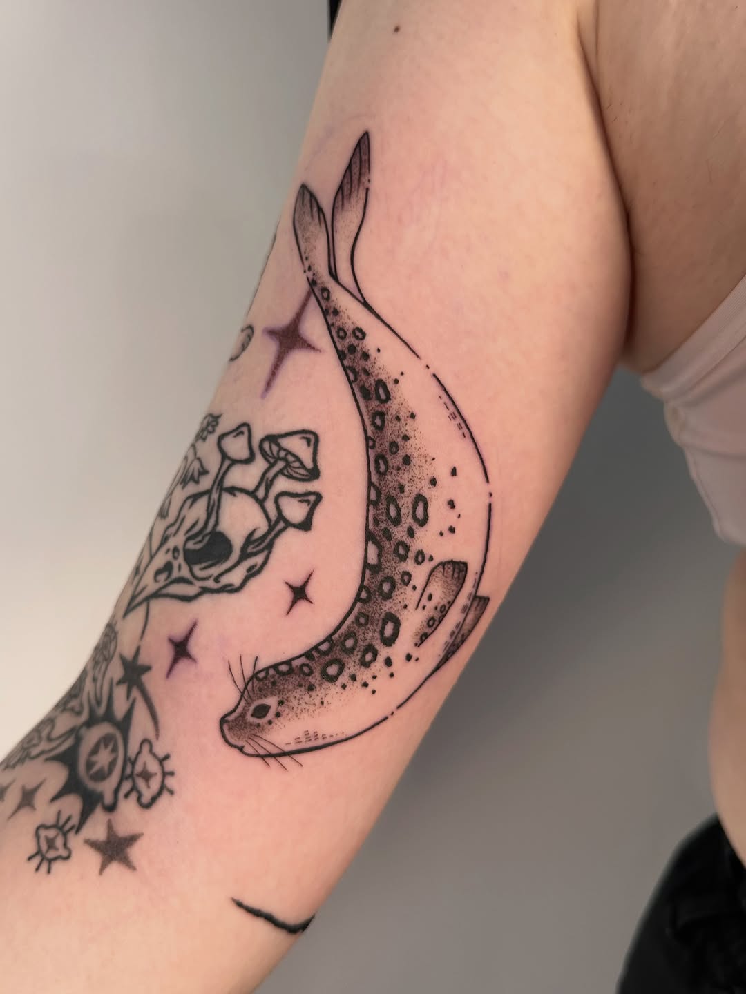 Tattoo by @fishcake.tats β fine_line, dotwork