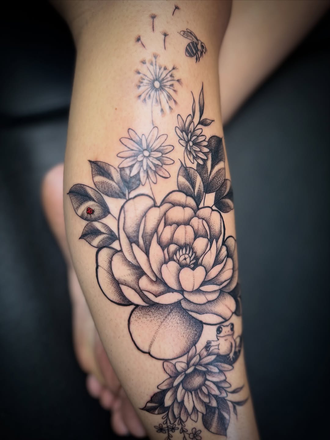 Tattoo by @llanotattooart — black_and_grey, realism