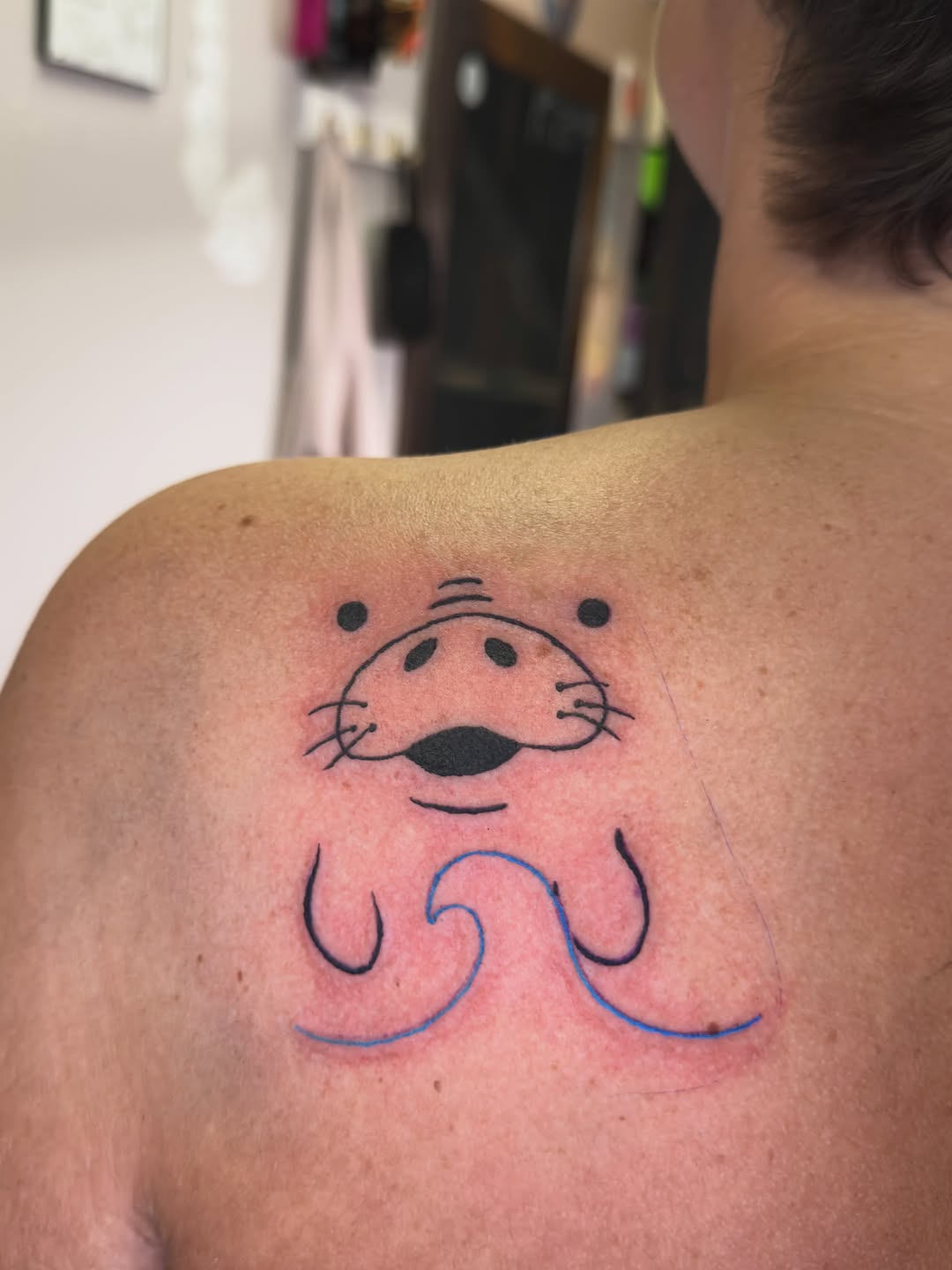 Tattoo by @tat2desirez โ illustrative