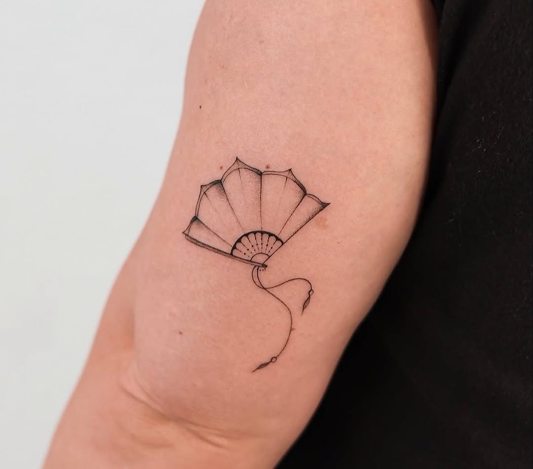 Tattoo by @houstontattoo.chelsea β fine_line, minimalist