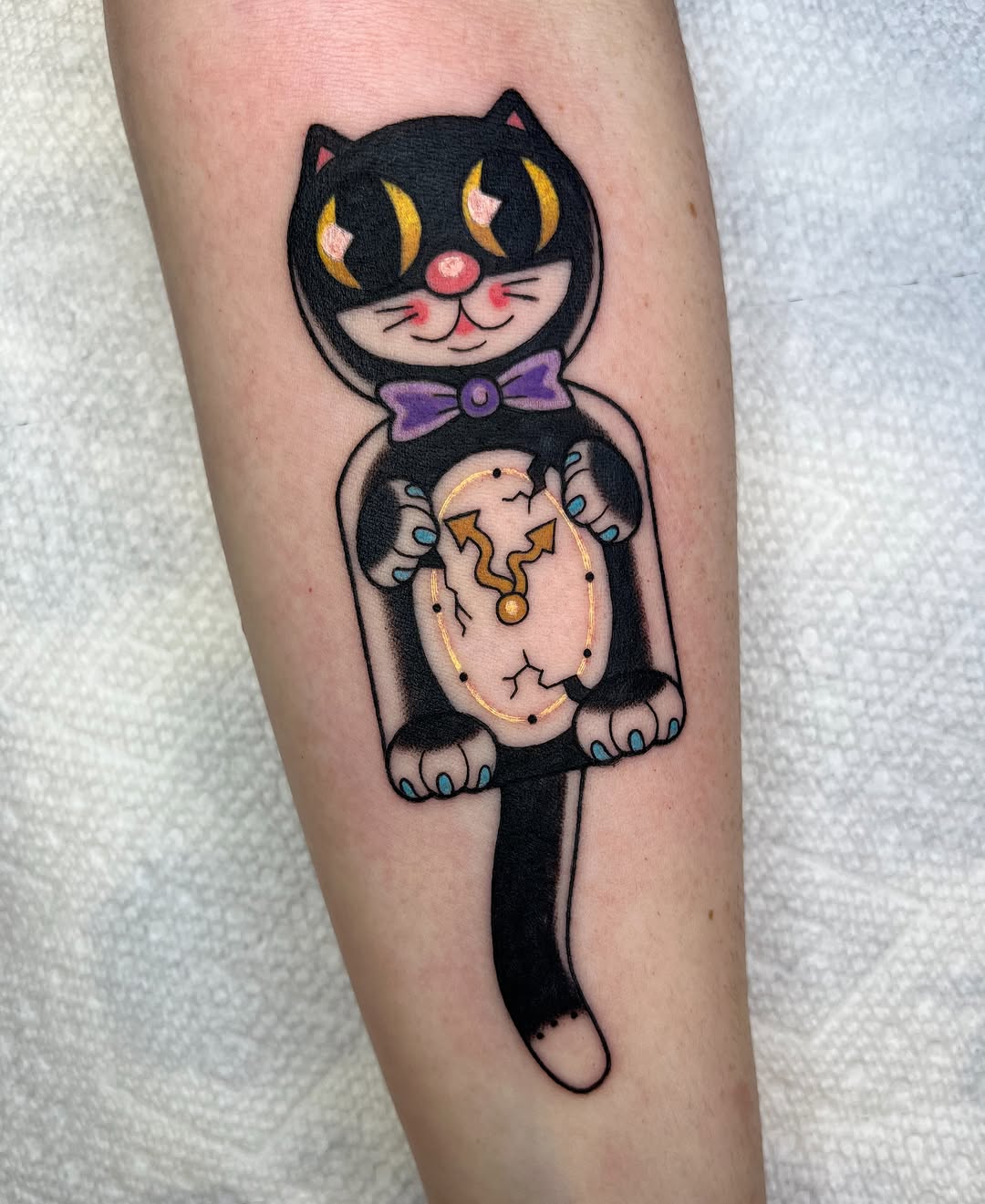 Tattoo by @stabbybrooks — american_traditional