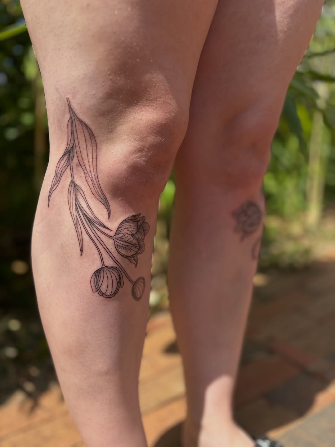 Tattoo by @damoretattoos — fine_line