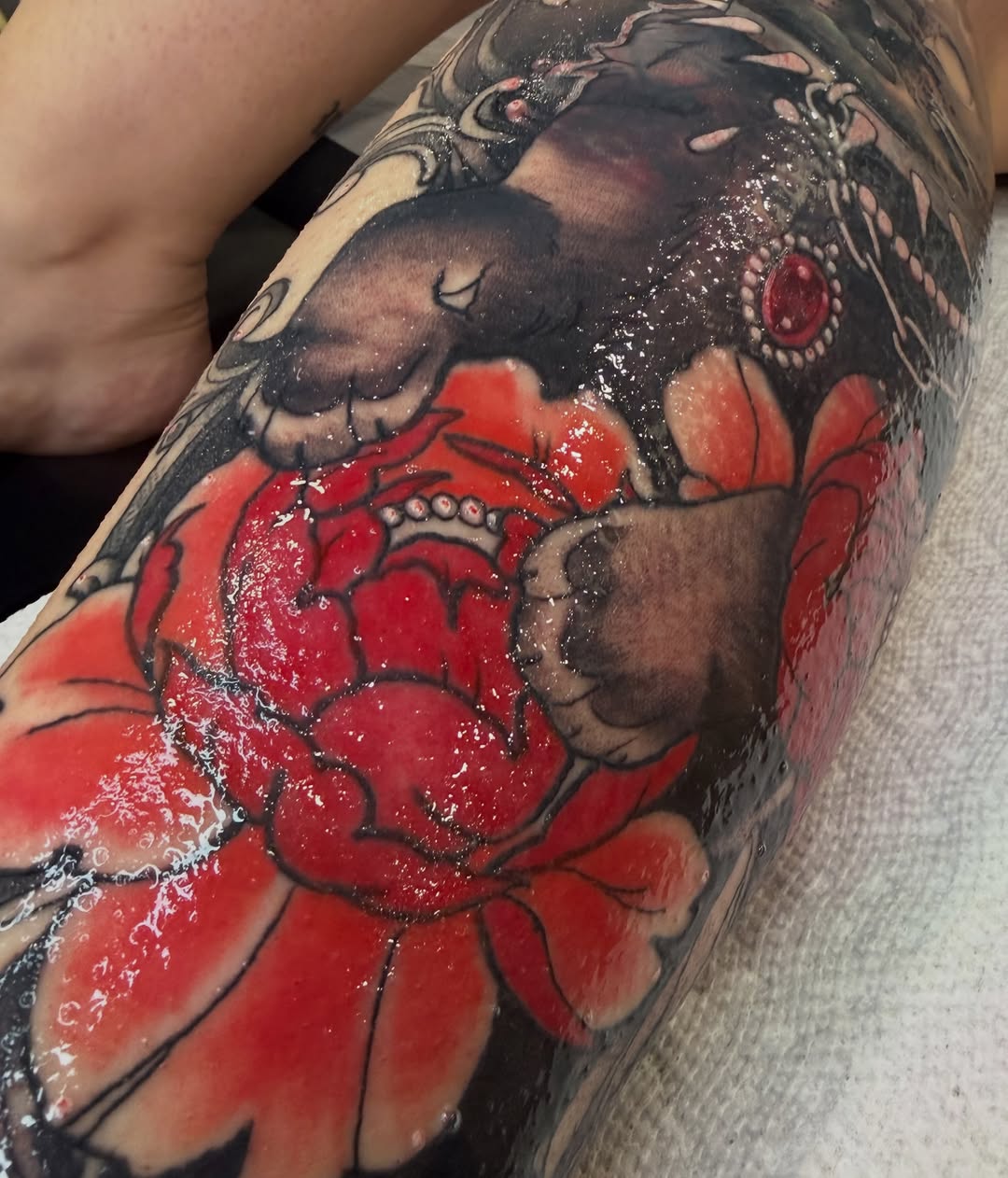 Tattoo by @saturniid.tattoo โ japanese_irezumi