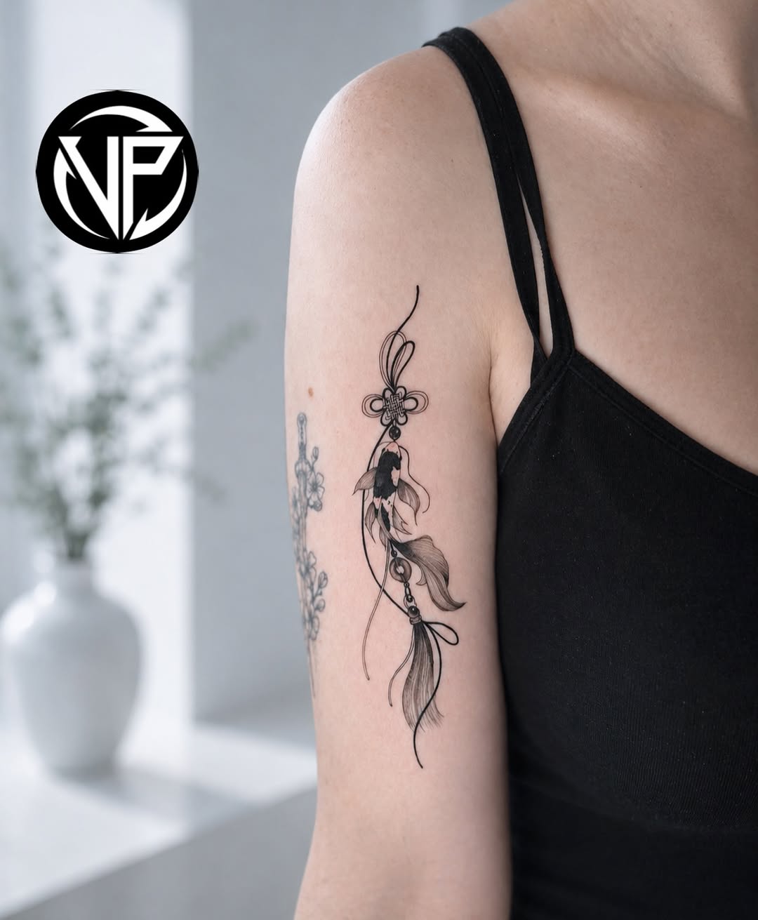Tattoo by @vu.holistic — fine_line, black_and_grey
