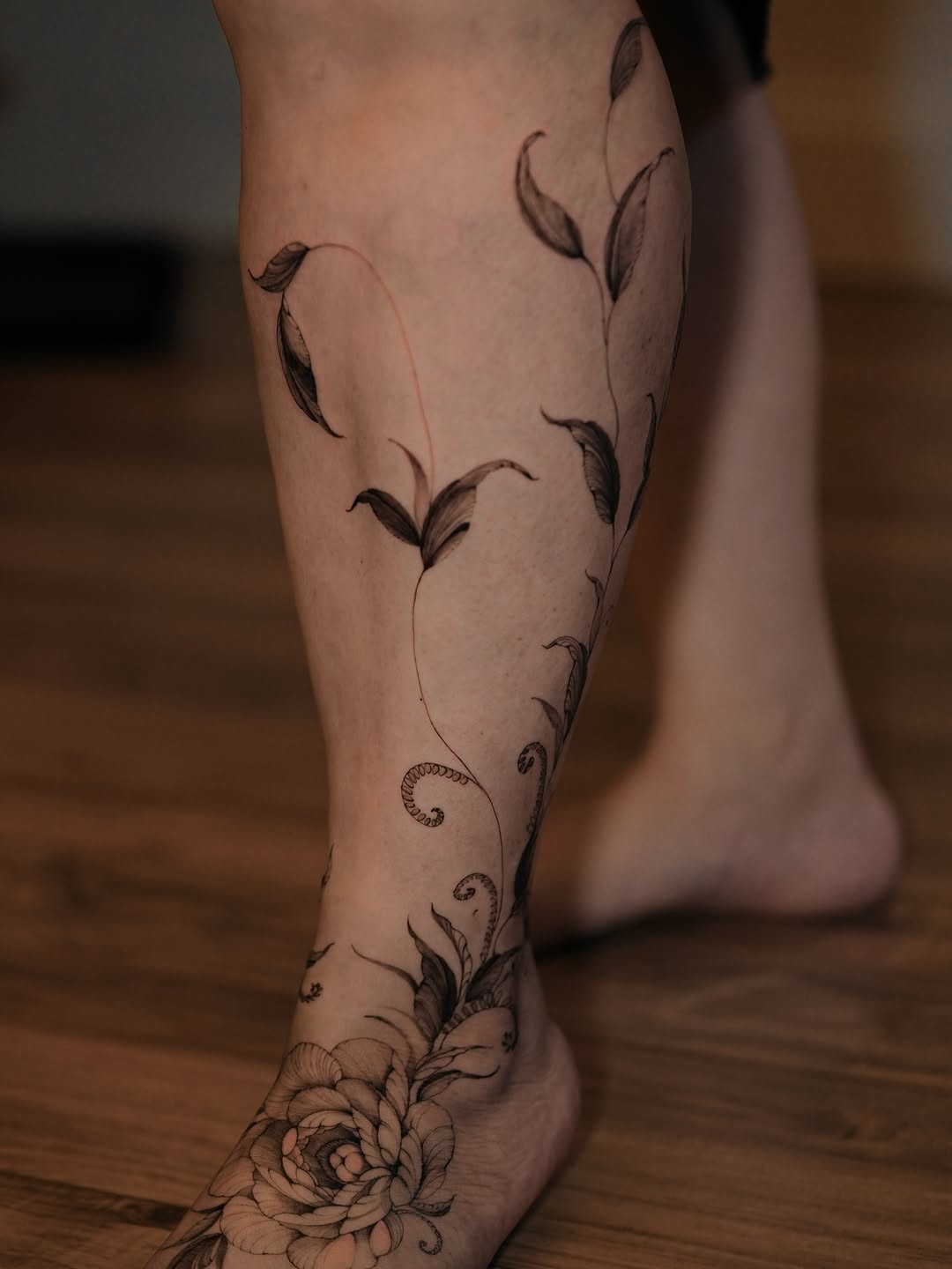 Tattoo by @zali__tattoo — fine_line, black_and_grey