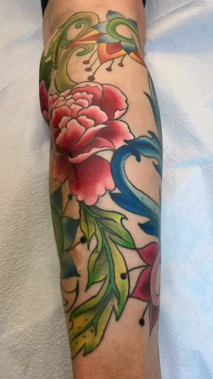 Tattoo by @madamelazongastattoo — japanese_irezumi, neo_traditional