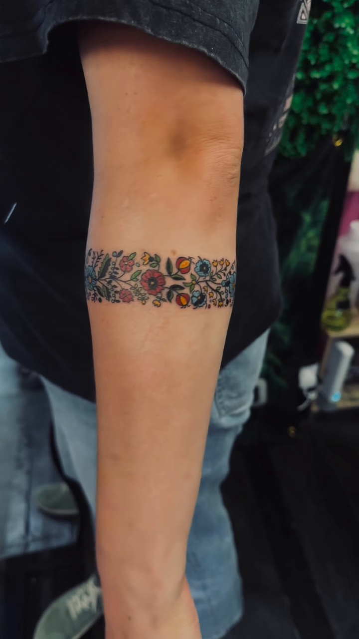 Tattoo by @fkry_tattoo โ neo_traditional, ornamental