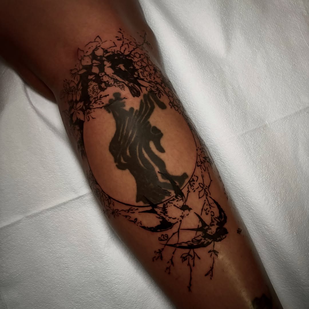 Tattoo by @unknownliquids — blackwork, illustrative