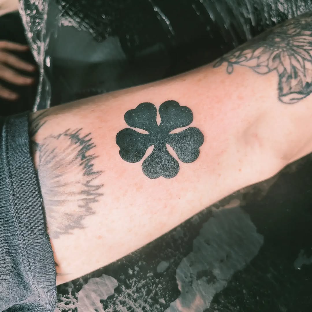 Tattoo by @hyacynth.tattoo — blackwork