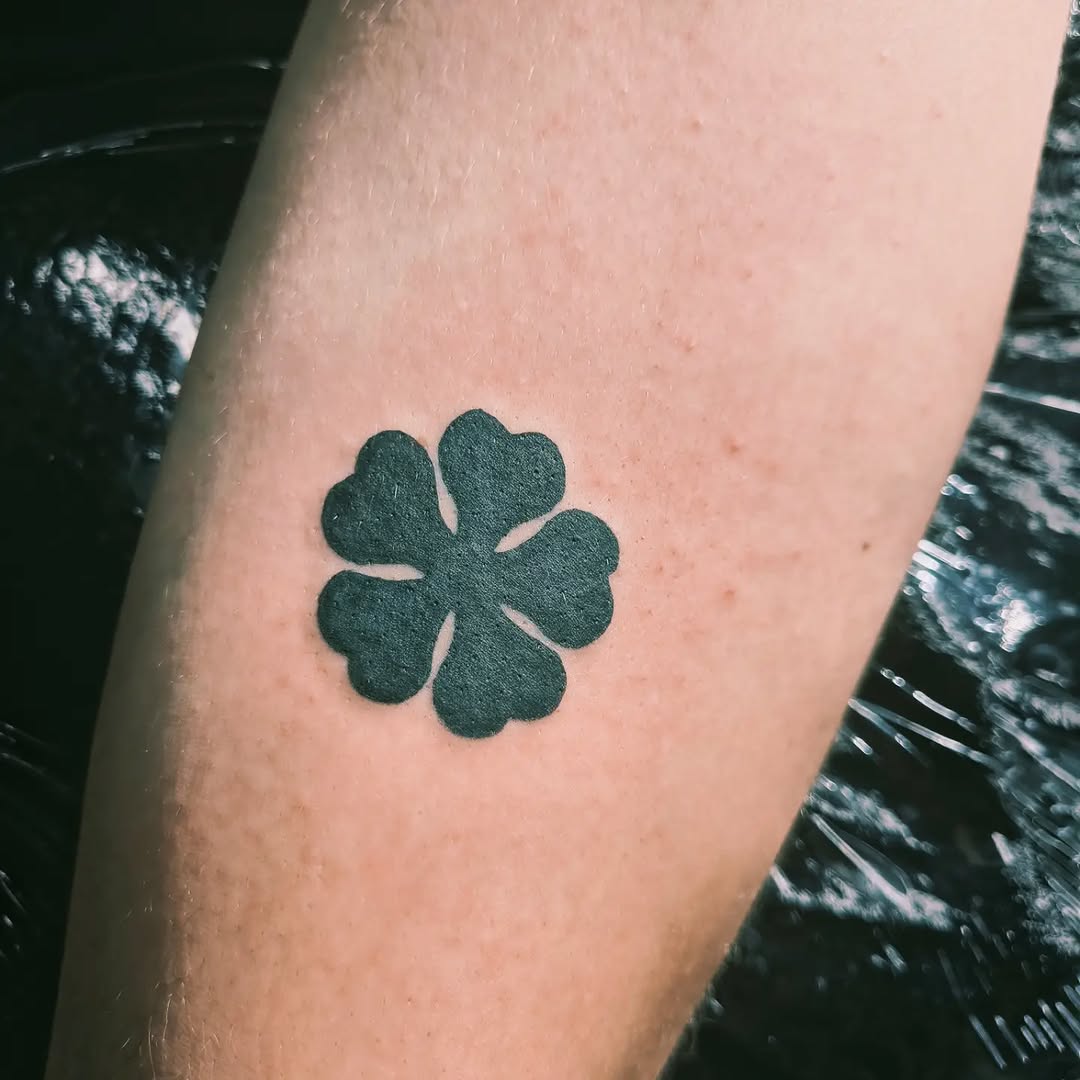 Tattoo by @hyacynth.tattoo — blackwork