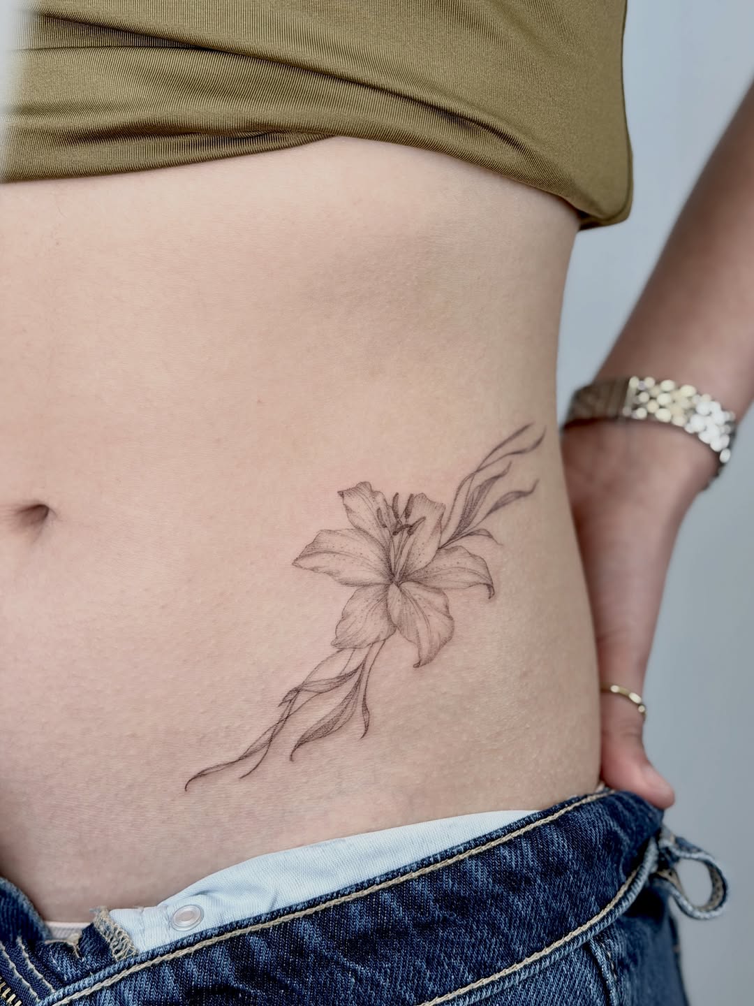 Tattoo by @neomaia.ink — fine_line, black_and_grey