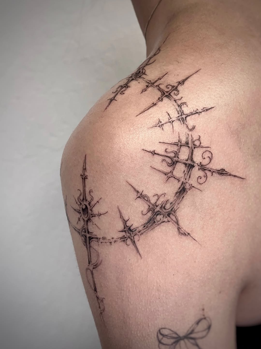 Tattoo by @rayzhu.tattoo — blackwork, ornamental