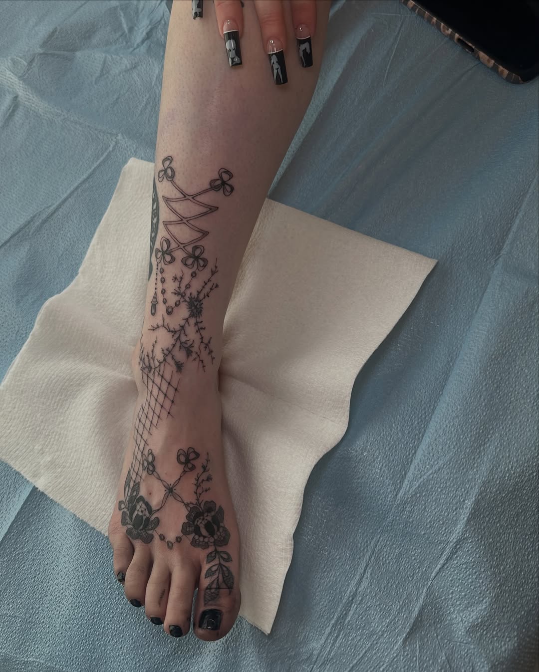 Tattoo by @nimimatattoo — fine_line, black_and_grey