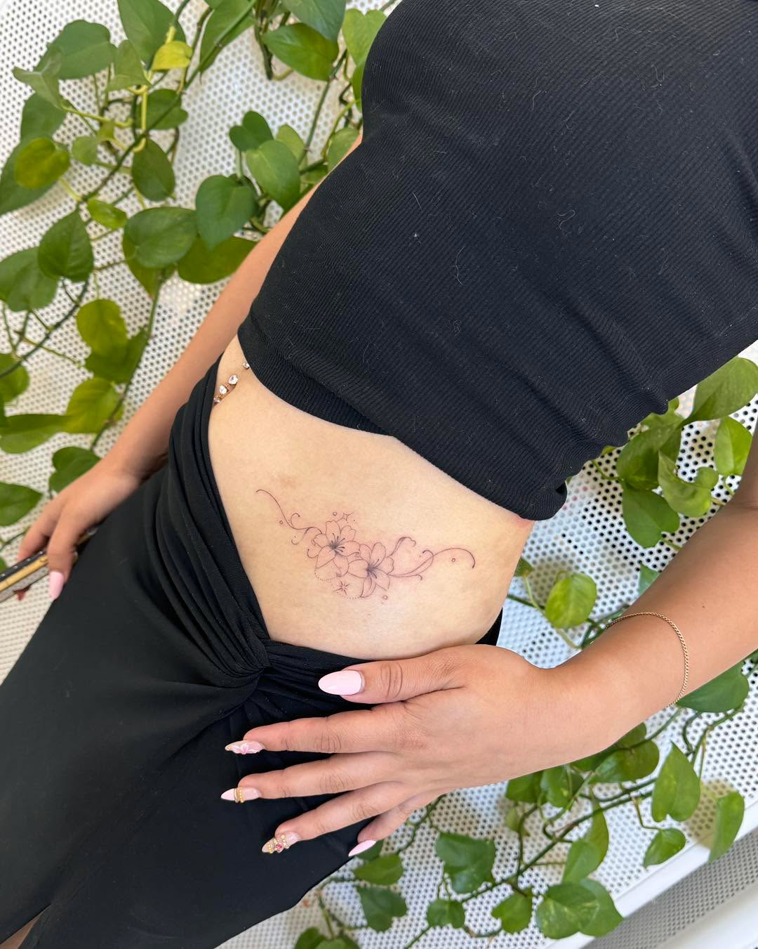 Tattoo by @helenini.tattoo — fine_line, minimalist
