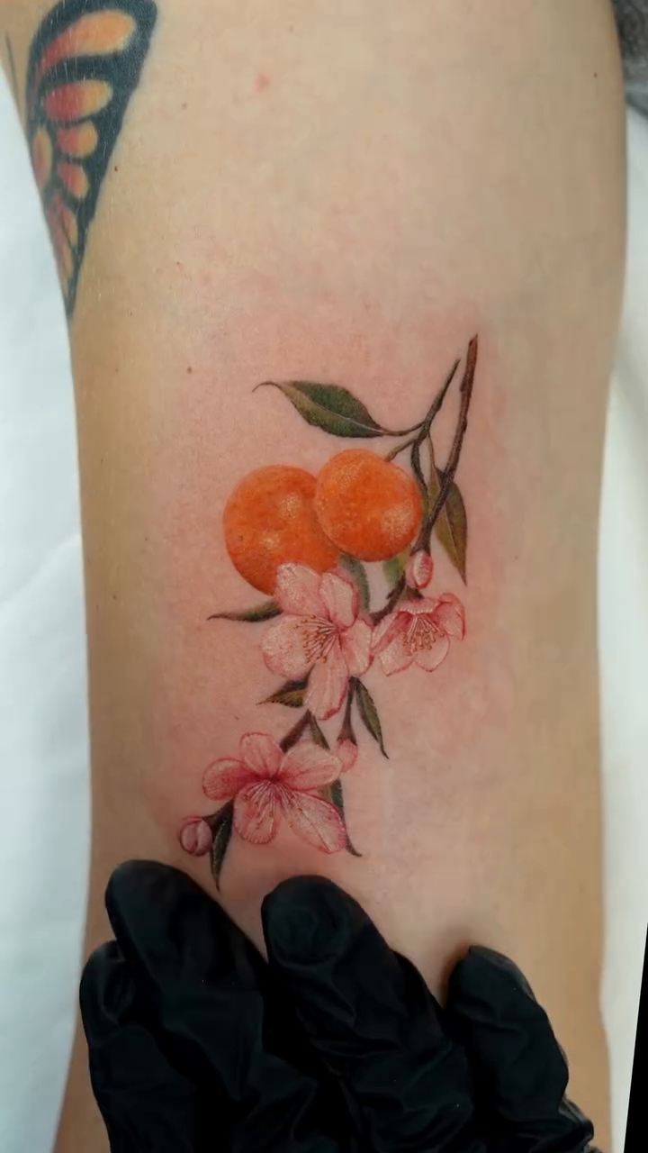 Tattoo by @tattooist_gaon — fine_line, watercolor