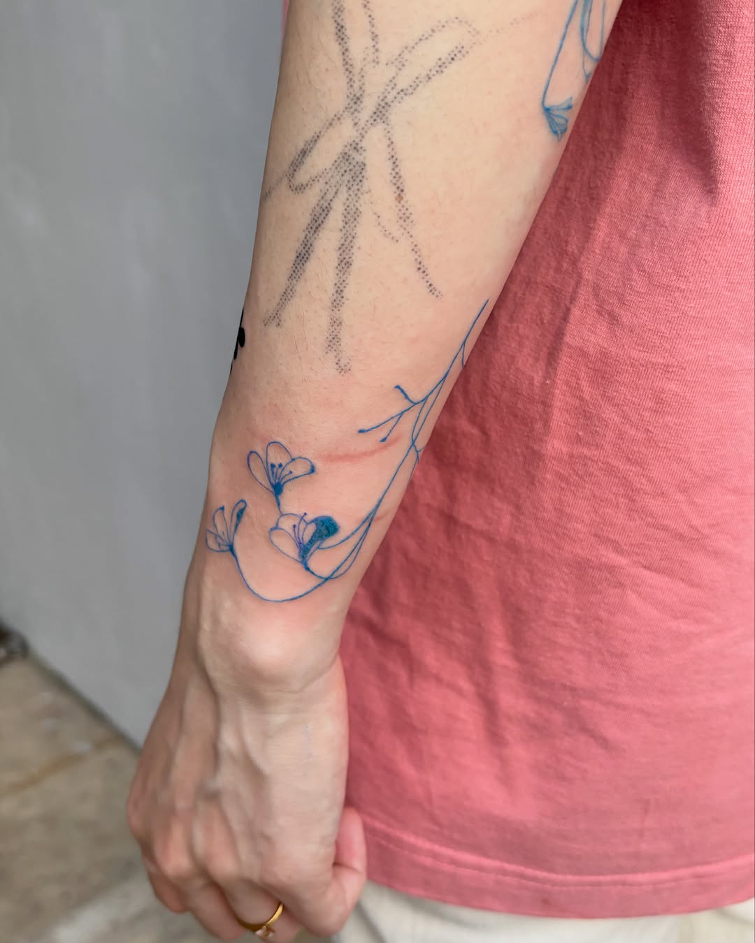 Tattoo by @filo.tatt โ fine_line, minimalist