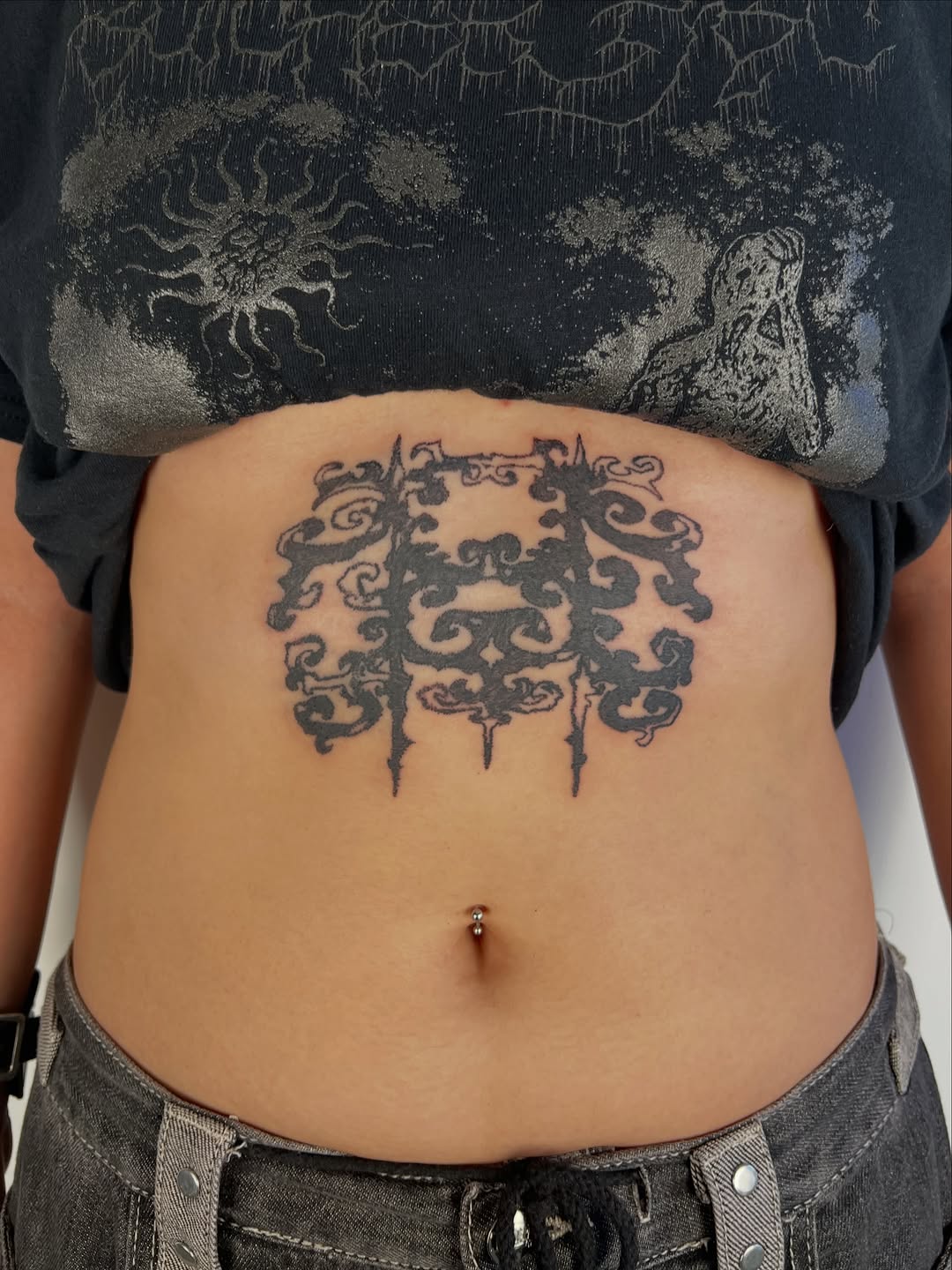 Tattoo by @666umbra.ttt — blackwork
