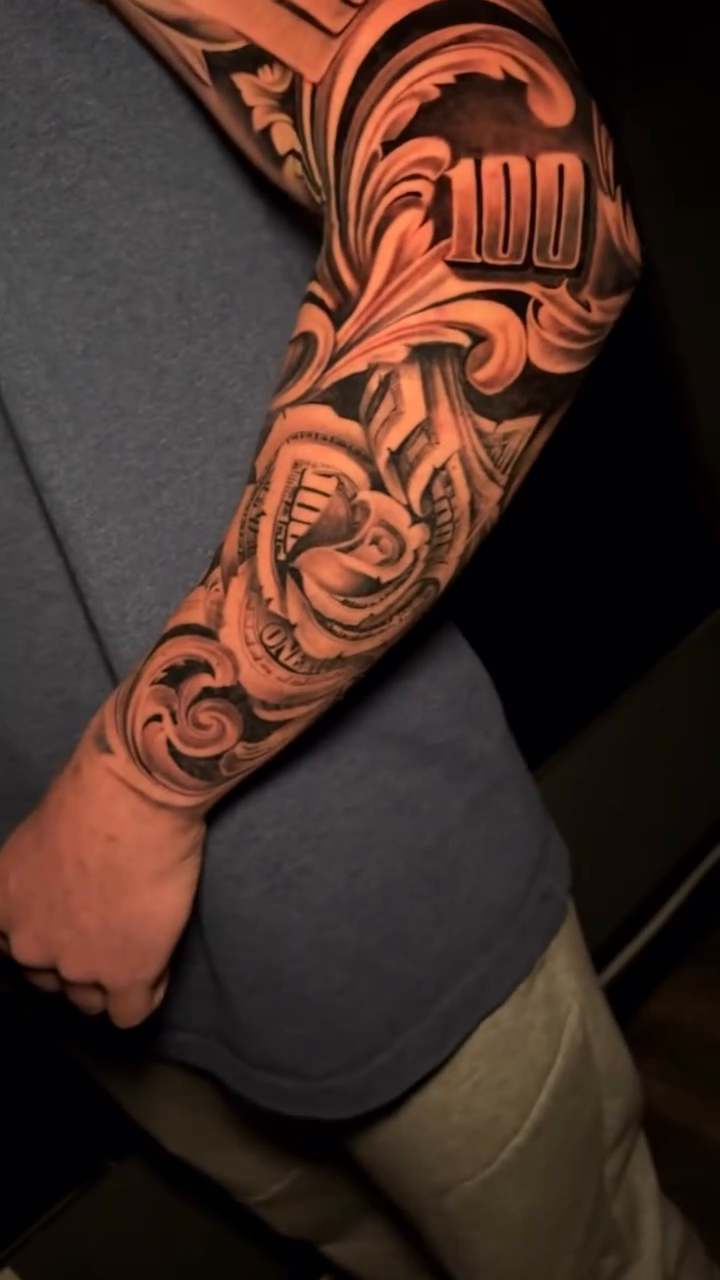 Tattoo by @isaacroque_ — black_and_grey, realism