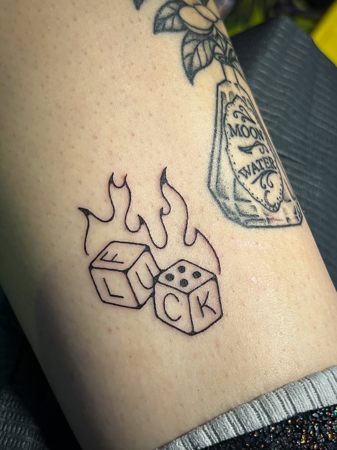 Tattoo by @straydoggiestyle โ fine_line