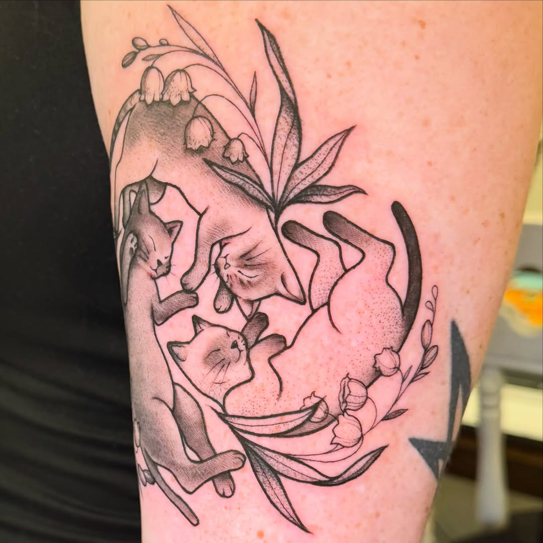 Tattoo by @rarepandatats — black_and_grey, illustrative