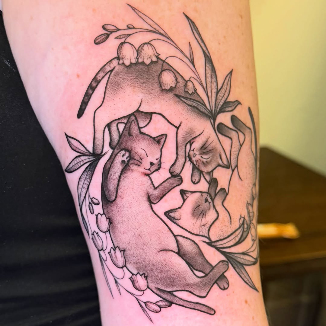 Tattoo by @rarepandatats — black_and_grey, illustrative