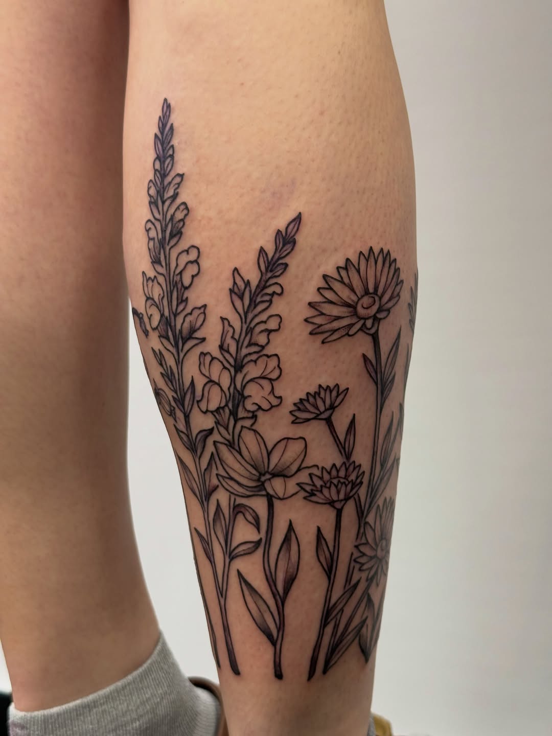Tattoo by @lex1.nk — fine_line, illustrative