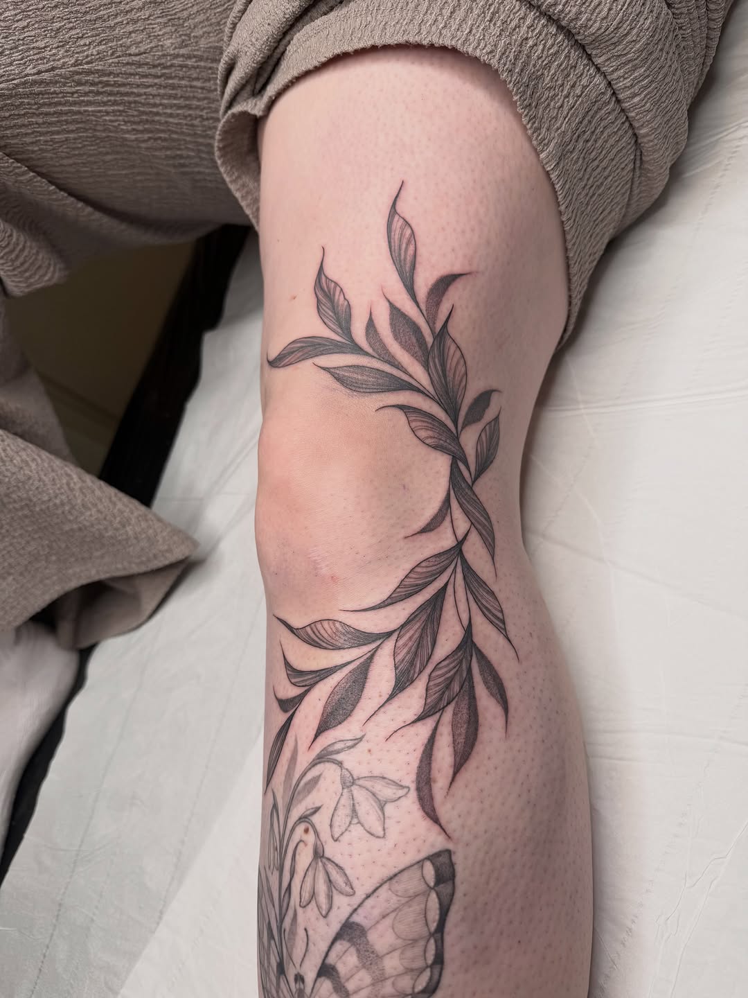 Tattoo by @emmaloutattooxx — fine_line, black_and_grey