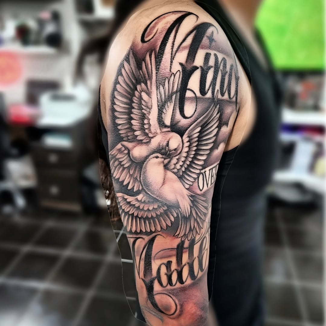 Tattoo by @eljosetattoo — black_and_grey, lettering_script