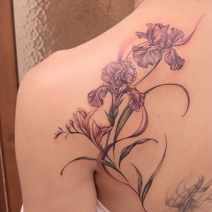 Tattoo by @irislamht — realism, fine_line