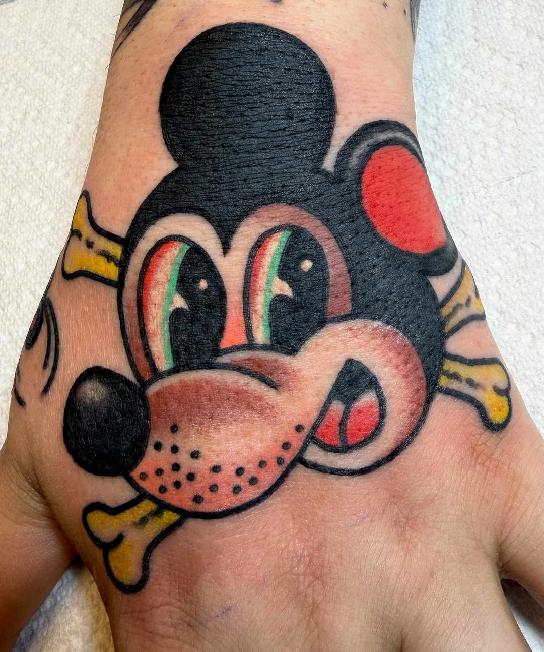 Tattoo by @daviddevaney_ — american_traditional